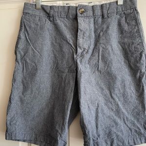 Old Navy Men’s Shorts, size 32